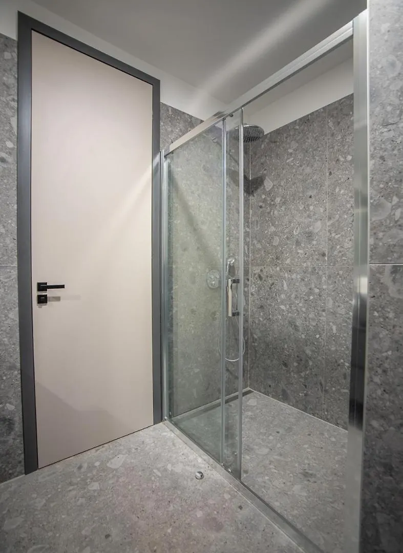 Apartman Noovi - With Private Parking Pula 0*,