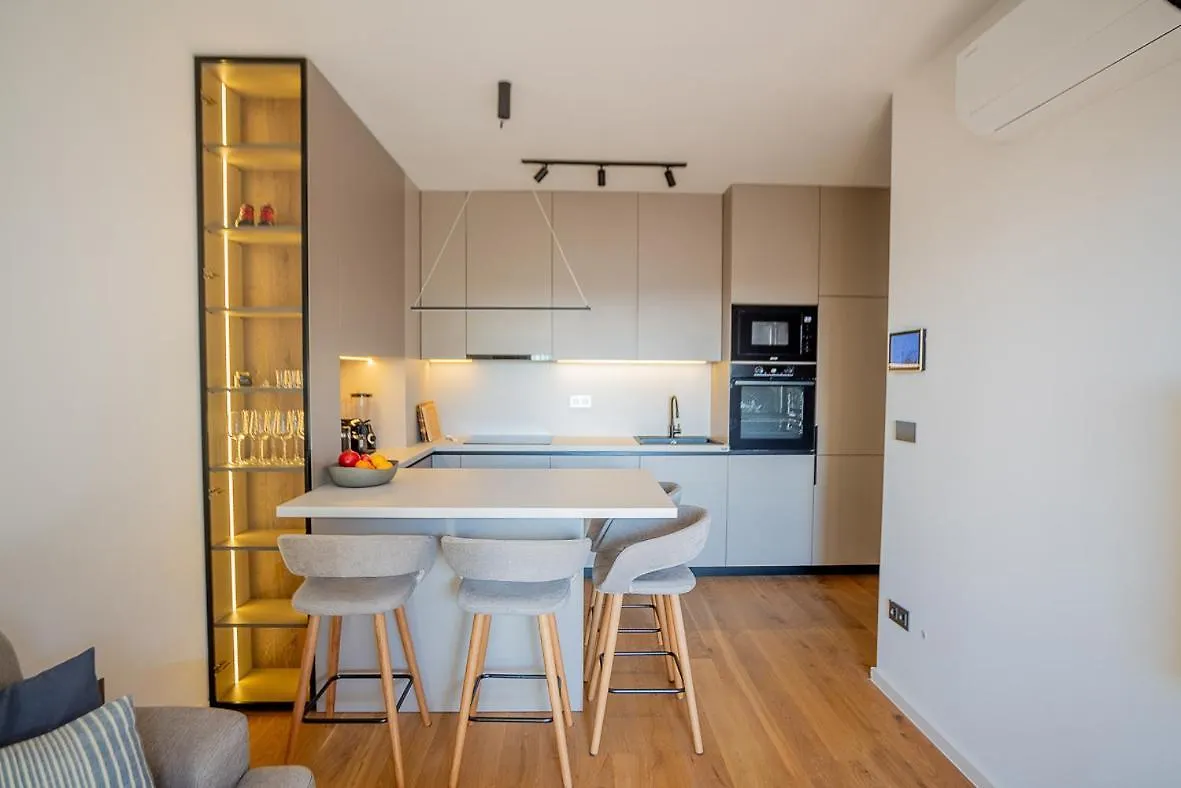 Apartment Apartman Noovi - With Private Parking Pula